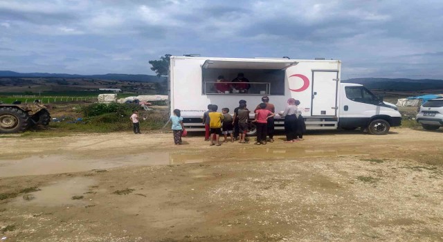 Sağanak yağış mağdurlarına Kızılaydan yardım eli