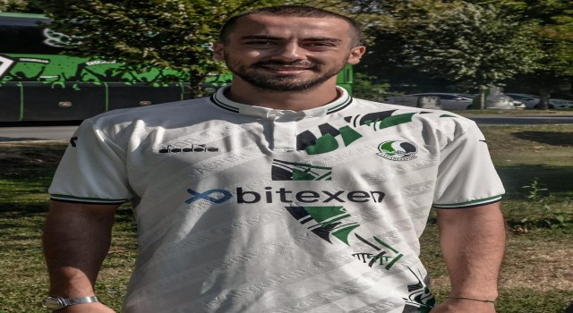 Sakaryaspor, Emirhan Aydoğanı kadrosuna kattı