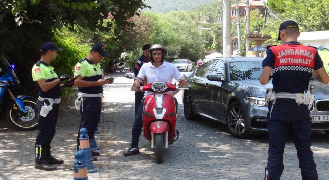 Sakin Kentte Jandarmadan ‘Huzur ve Güven uygulaması