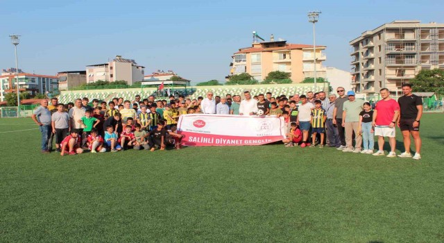 Salihlide kardeşlik futbol turnuvası heyecanı
