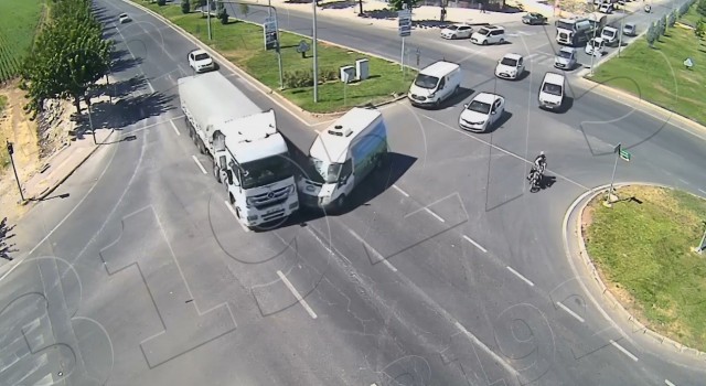 Şanlıurfada yaşanan ilginç kazalar kamerada