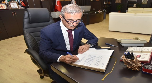 Savunma Sanayi Başkanı Demir, OMÜde