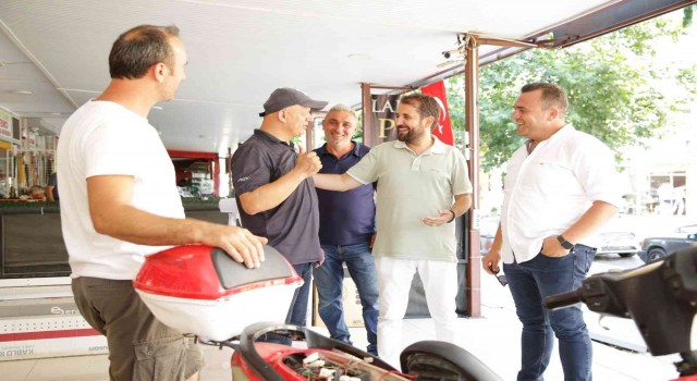 Seferihisarda AK Partiye yoğun ilgi
