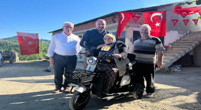 Şehit annesini sevindiren hediye