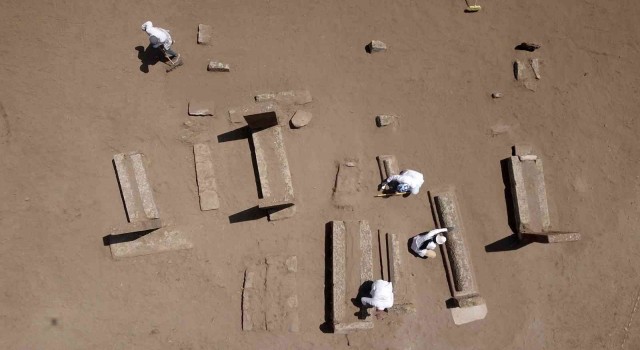 Selçuklu Meydan Mezarlığındaki kazılarda 41 yeni mezar gün yüzüne çıkarıldı