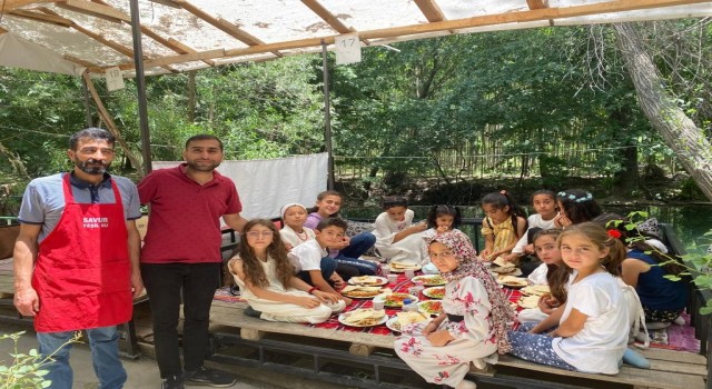 Sıcaklardan bunalan vatandaşlar Yeşilsuya akın ediyor