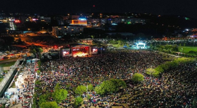Şile Bezi Kültür Sanat Festivali Cengiz Kurtoğlu konseriyle son buldu