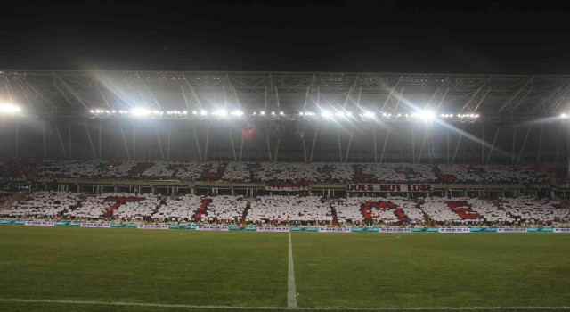 Sivasspor taraftarlarından koreografi