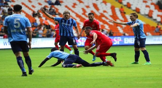 Spor Toto Süper Lig: Adana Demirspor: 1 - Ümraniyespor: 0 (Maç devam ediyor)