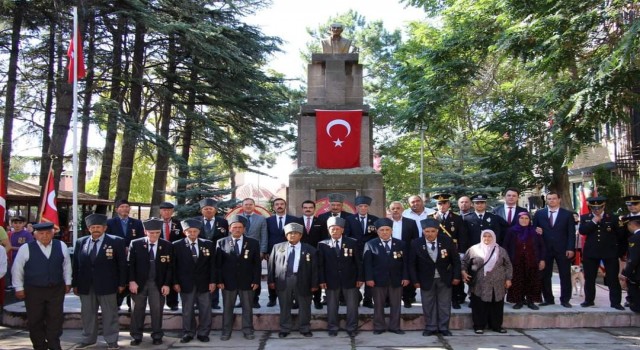 Şuhutta 30 Ağustos Zafer Bayramı törenle kutlandı