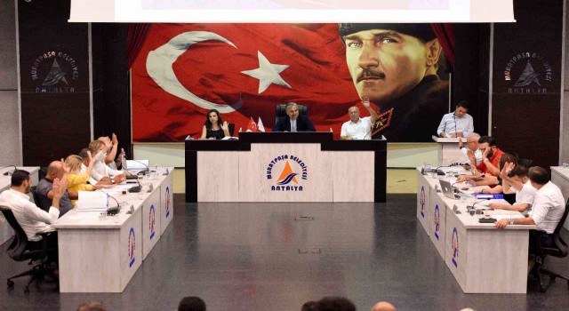 Süleyman Demirelin adı, Muratpaşada parka verildi