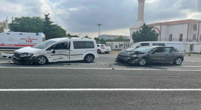 Süleymanpaşa-Muratlı yolunda kaza: 3 yaralı
