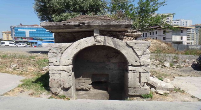 Tarihi Seyitnizam çeşmesi yeni yerinde tekrar hayat bulacak