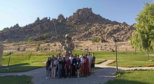 Tarihi ve doğal güzelleri ile Sivrihisar turistlerin tercihi haline geliyor