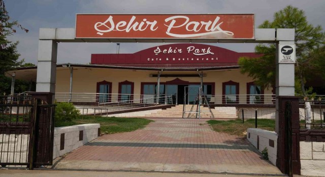 Tarsus Belediyesinden ücretsiz düğün salonu hizmeti