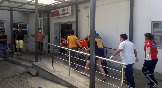 Tatil için geldiği Akçakocada boğulma tehlikesi geçirdi
