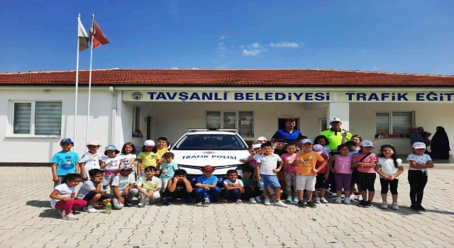 Tavşanlıda 52 öğrenciye temel trafik eğitimi