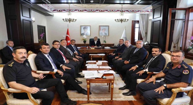 TBMMde grubu bulunan partilerin il başkanlarına bilgilendirme yapıldı