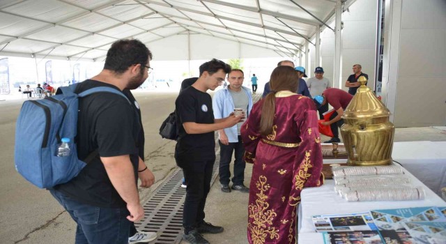 TEKNOFESTte Gediz Belediyesinden çorba ikramı