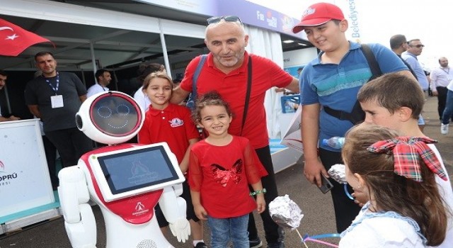 Teknofestte Karaköprü rüzgarı