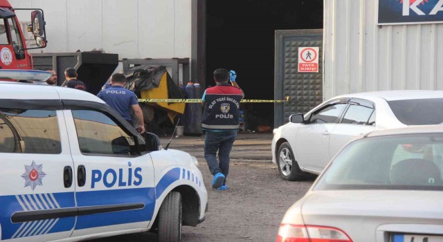 Tel sarma makinesine sıkışan genç, olay yerinde hayatını kaybetti
