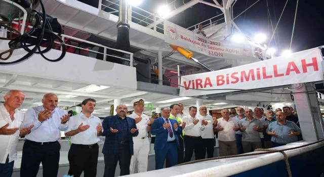 Trabzonda balıkçılar dualarla Vira Bismillah dedi