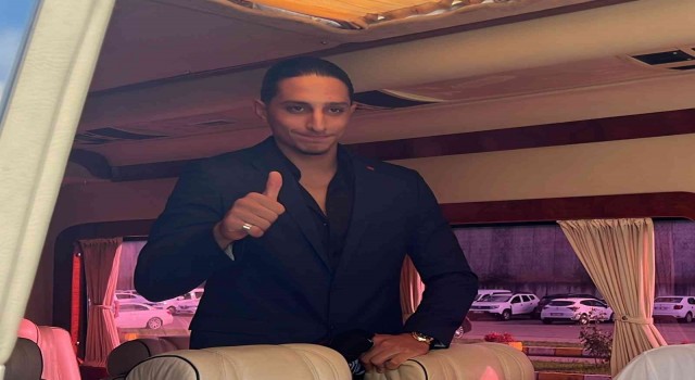 Trabzonsporun yeni transferi Emirhan Eraslan kente geldi