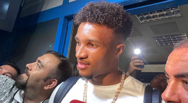 Trabzonsporun yeni transferi Jean-Philippe Gbamin Trabzona geldi