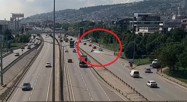 Trafik polisinin yaralandığı kaza anı kamerada