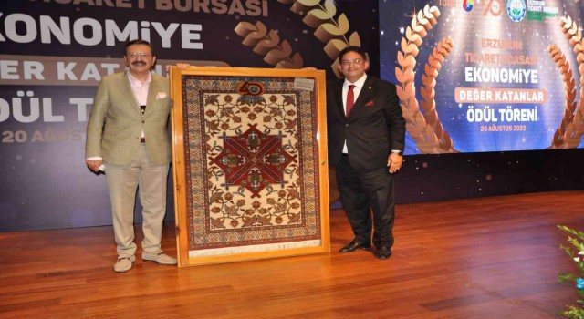Türkiye Odalar ve Borsalar Birliği Yönetim Kurulu Başkanı Hisarcıklıoğlu Erzurumda