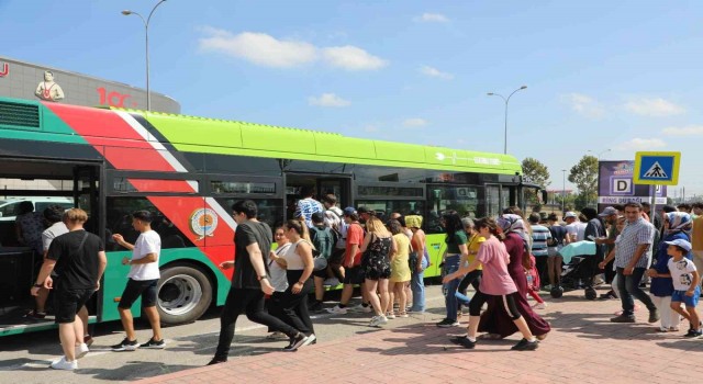Türkiyenin ilk ultra şarj özellikli elektrikli otobüsleri yolcu taşımaya başladı