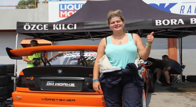 Türkiyenin tek kadın drift pilotu ile en genç pilotu pistlerde