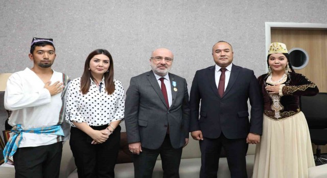 TÜRKSOY Heyetinden Kayseri Üniversitesine Ziyaret