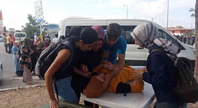 Tuzlada işten çıkarılan fabrika işçileri ile polis arasında gerginlik
