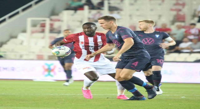 UEFA Avrupa Ligi: Sivasspor: 0 - Malmö: 0 (Maç devam ediyor)