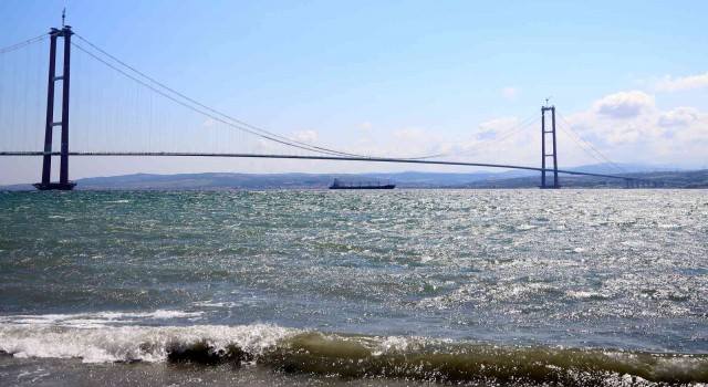 Ukraynadan yola çıkan Kuru yük gemisi ‘Razoni Çanakkale Boğazından geçti