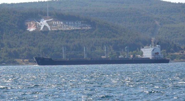 Ukraynadan yola çıkan mısır yüklü ‘Navi-Star tahıl gemisi Çanakkale Boğazından geçti