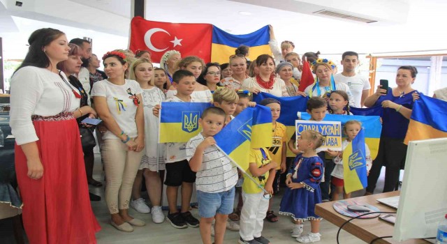 Ukraynalılar, ülkelerinin Bağımsızlık Gününde milli marşlarını okudu