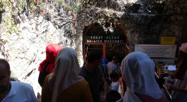 UNESCOnun kültür miras listesinde, ziyaretçi akınına uğruyor