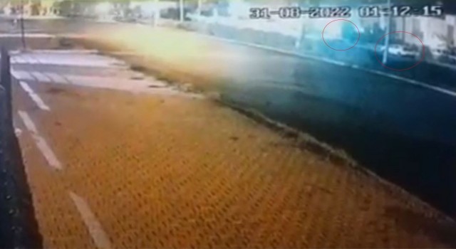 Üniversiteli genç kızı ölüme götüren kaza güvenlik kamerasına yansıdı