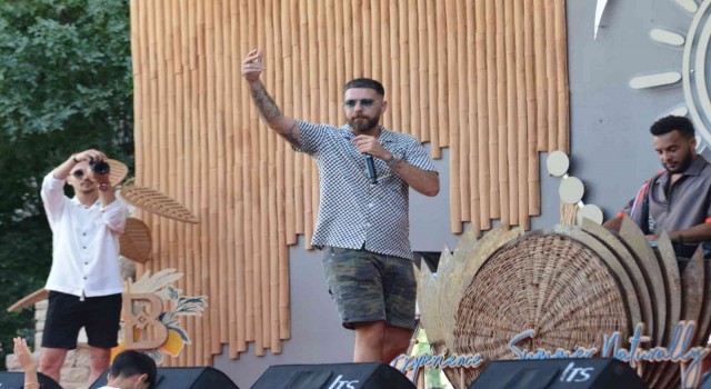 Ünlü Rapçi Murda, Erik Dalıyla coşturdu