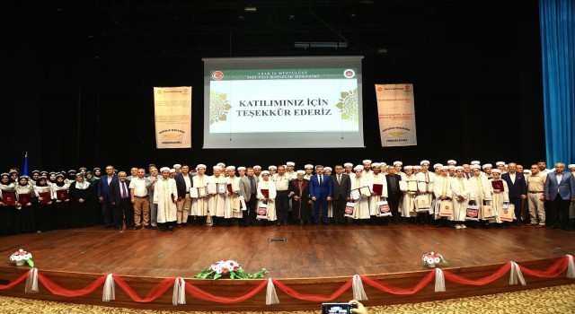 Uşakta 62 öğrenci hafızlık eğitimini tamamladı