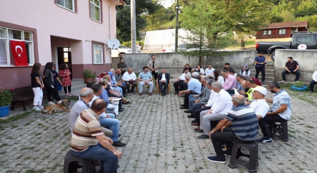 Vali Cevdet Atay, köylüler ile buluştu