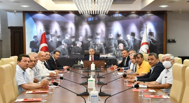 Vali Dağlıdan esnafa çağrı: TEKNOFESTte misafirlerimizi en iyi şekilde ağırlayalım