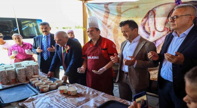 Vali Ergün aşure programına katıldı