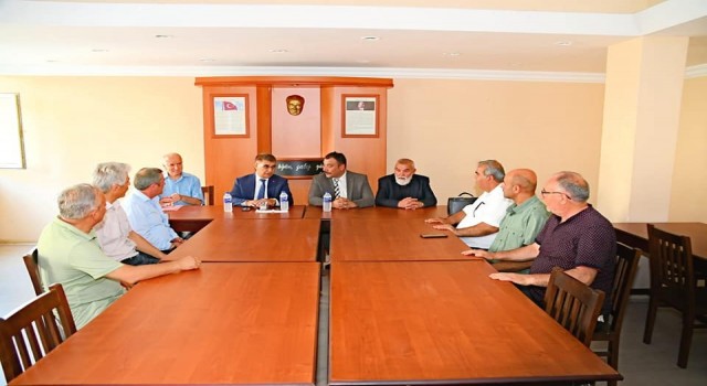 Vali Gürel, Karabük Merkez Mahalle Muhtarları Derneğini ziyaret etti