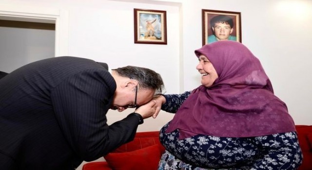 Vali Kızılkaya şehit Vedat Durun ailesini ziyaret etti