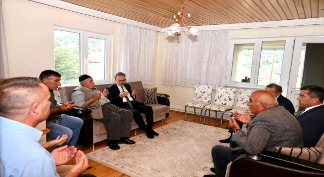 Vali Kızılkyanın şehit ailelerine ziyareti devam ediyor