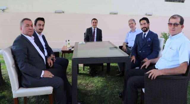 Vali Öksüz oda başkanlarıyla bir araya geldi