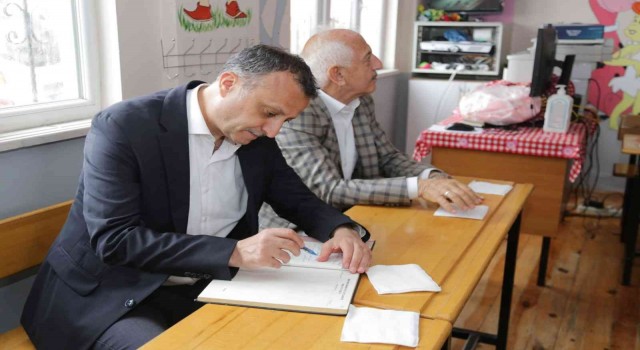 Vali Taşbilekten 13 köye ziyaret